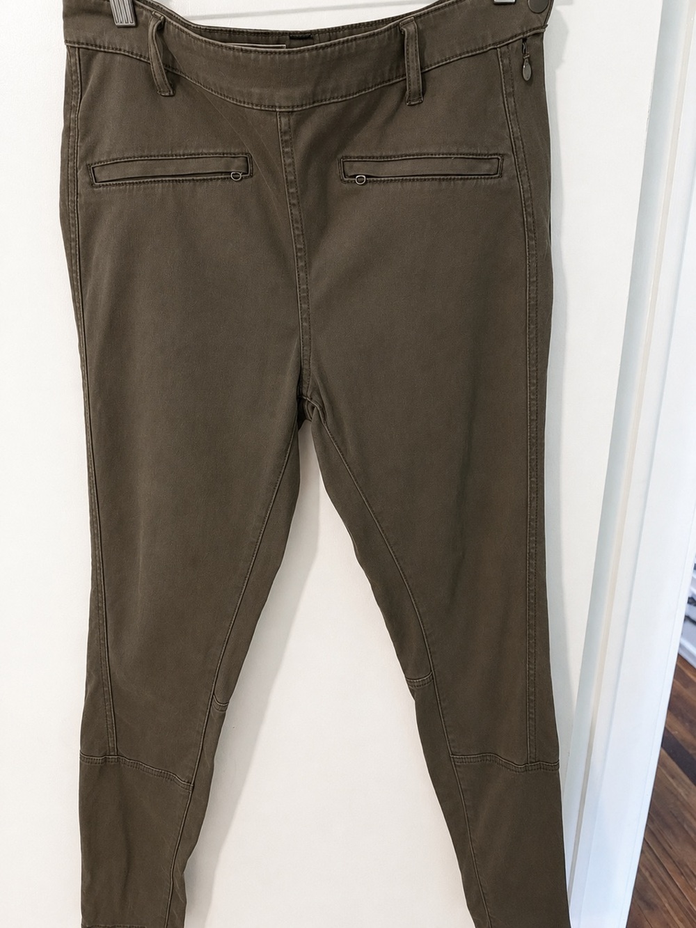 Pilcro Olive-Green Skinny Stretch Jeans 
98% COTTON